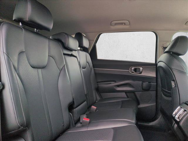 Used 2023 Kia Sorento S AWD/4WD image 20