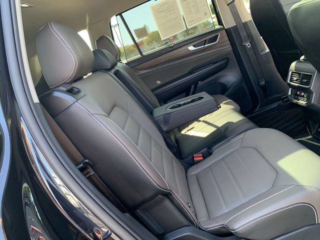 Used 2025 Volkswagen Atlas SEL AWD/4WD image 12