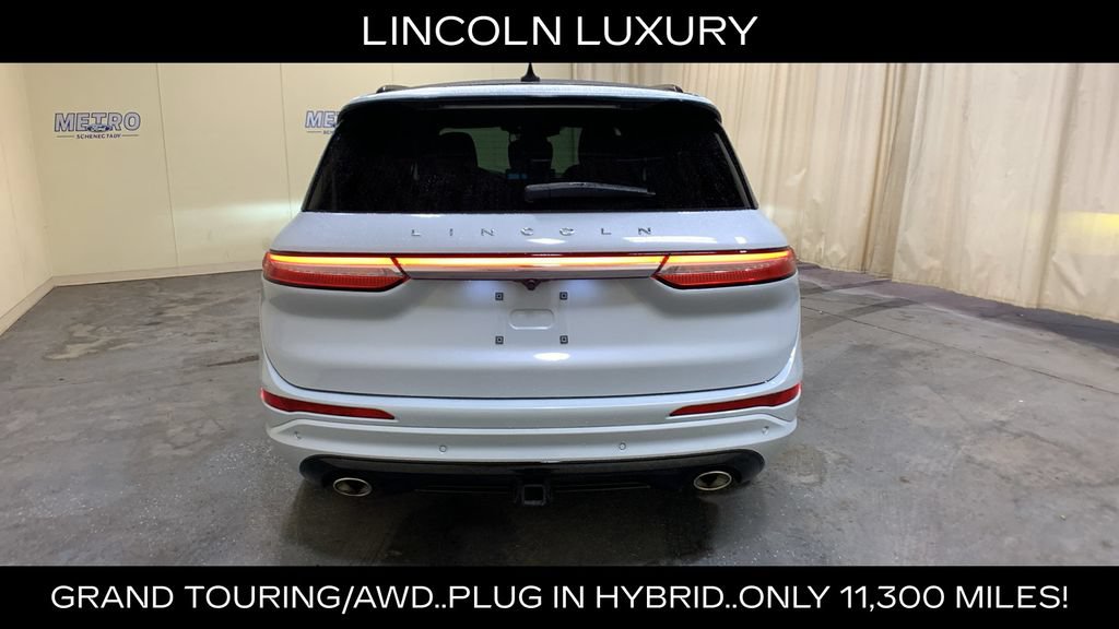 Used 2025 Lincoln Corsair Grand Touring w/ Towing Package AWD/4WD image 4