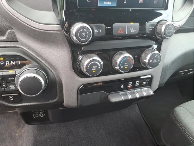 Used 2025 RAM 1500 Tradesman AWD/4WD image 27