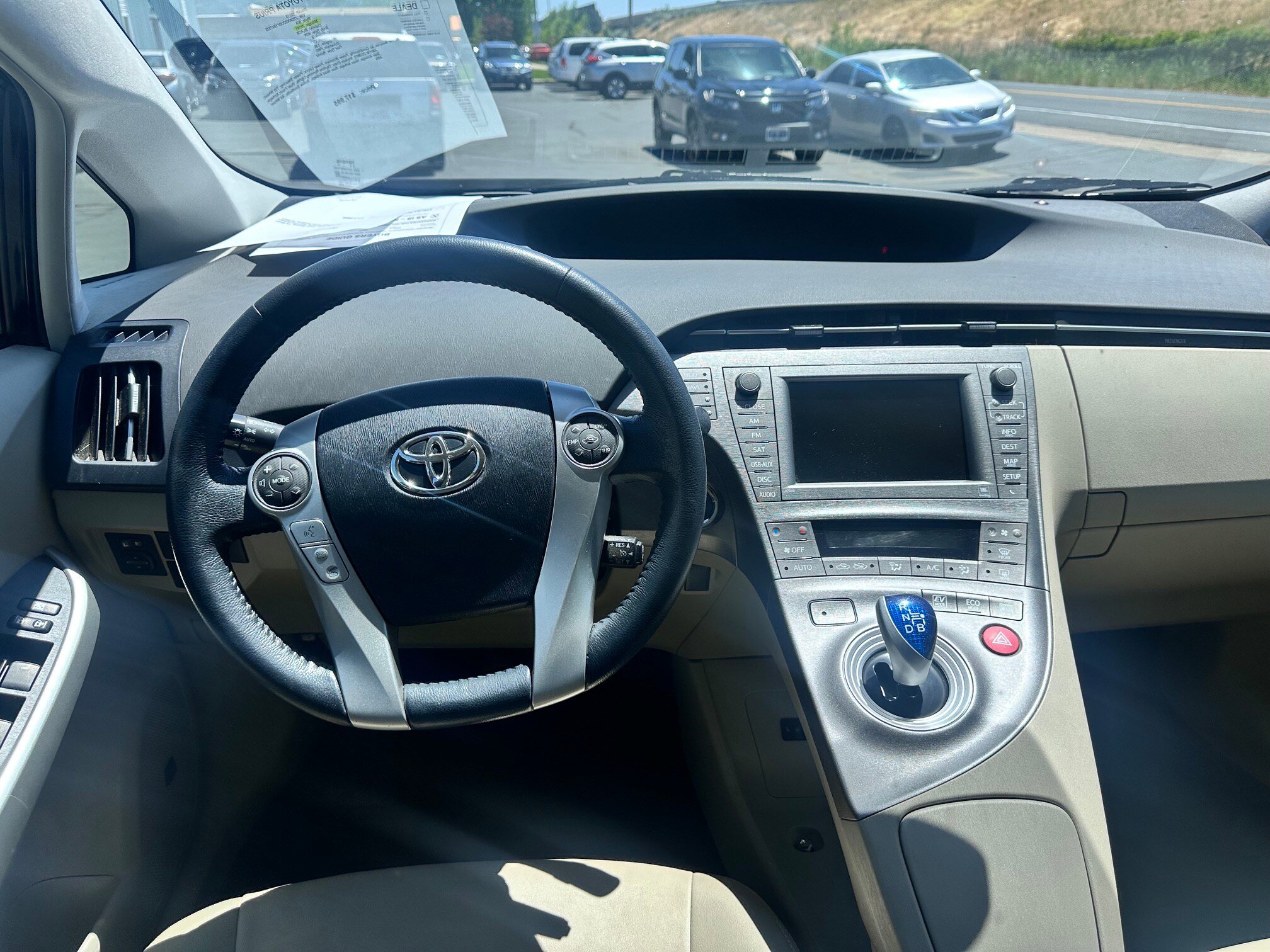 Used 2015 Toyota Prius Four w/ Deluxe Solar Roof Package FWD image 7