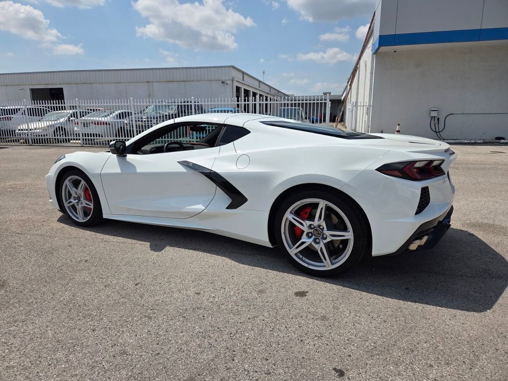 Used 2022 Chevrolet Corvette Stingray Preferred Cpe w/ Engine Appearance Package image 9