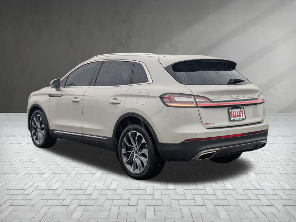 Used 2023 Lincoln Nautilus Reserve w/ Equipment Group 201A image 8