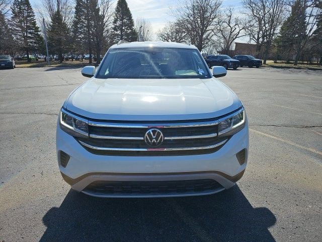 Used 2023 Volkswagen Atlas SE w/ Black Wheel Package image 9
