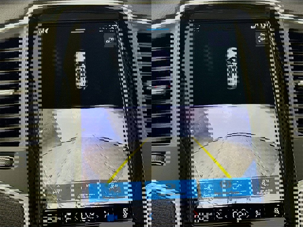 Certified 2024 Volvo XC90 B5 Core w/ Protection Package Premier image 14