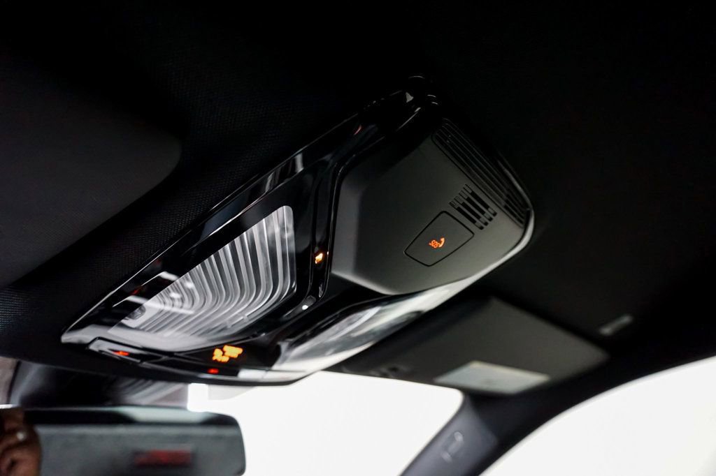 Used 2023 BMW M4 CSL RWD image 82