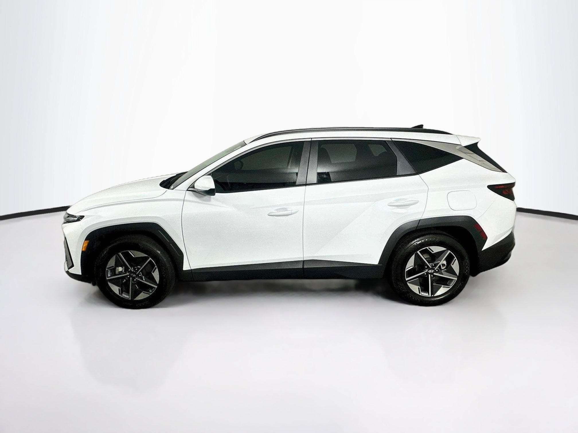 Used 2025 Hyundai Tucson SEL FWD image 4