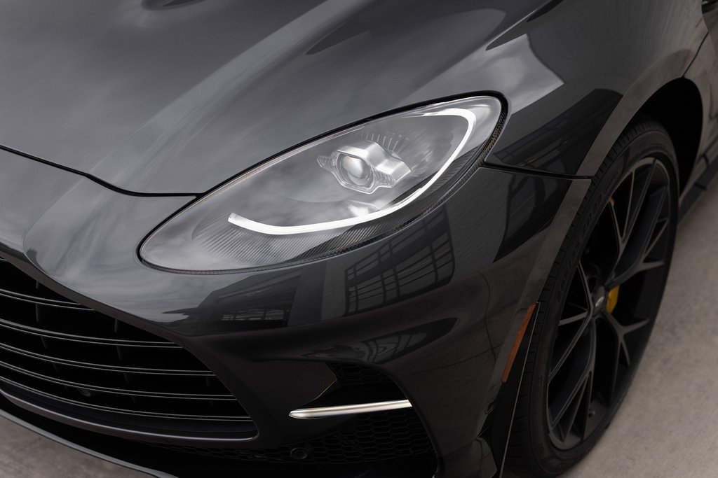 New 2026 Aston Martin DBX 707 image 8