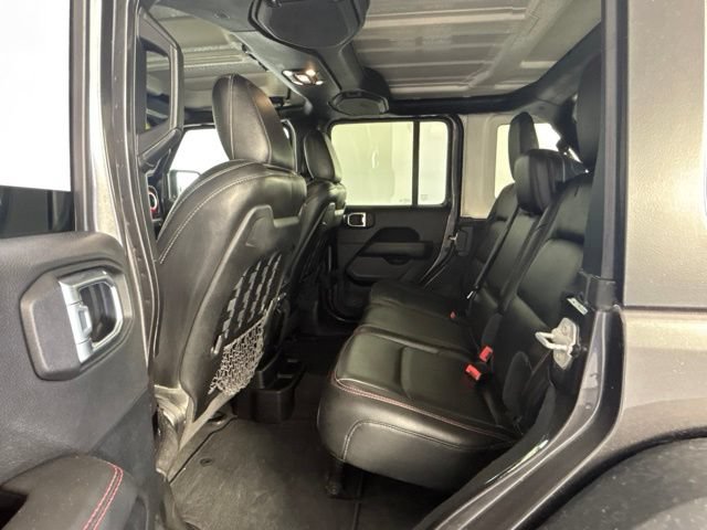 Used 2021 Jeep Wrangler Unlimited Rubicon w/ Cold Weather Group AWD/4WD image 18