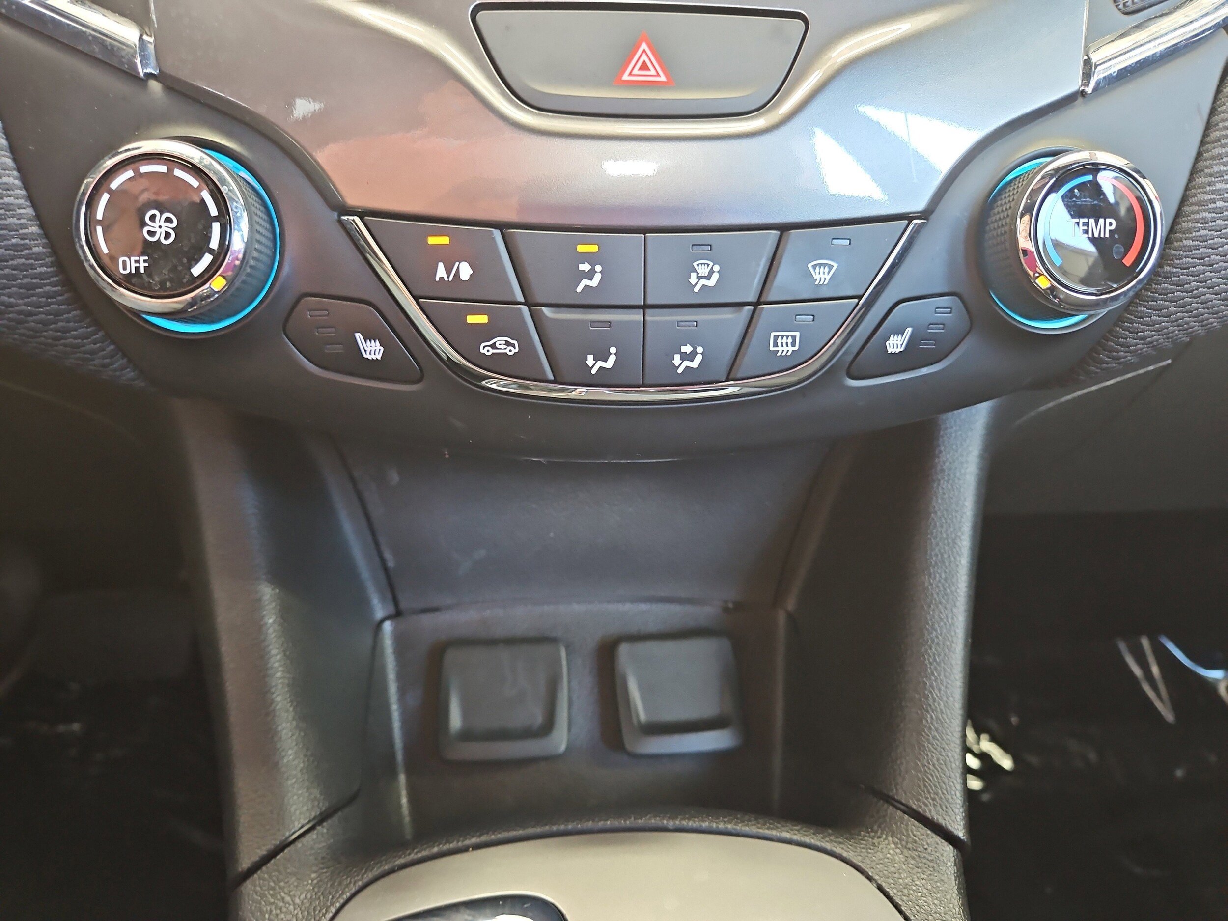 Used 2017 Chevrolet Cruze LT w/ Convenience Package FWD image 20