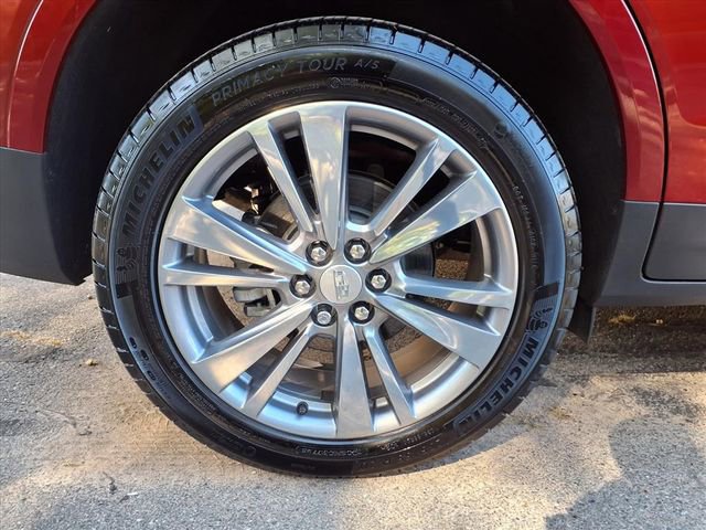 Certified 2025 Cadillac XT5 Premium Luxury image 11