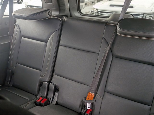 Used 2021 Chevrolet Suburban Premier w/ Premium Package image 31