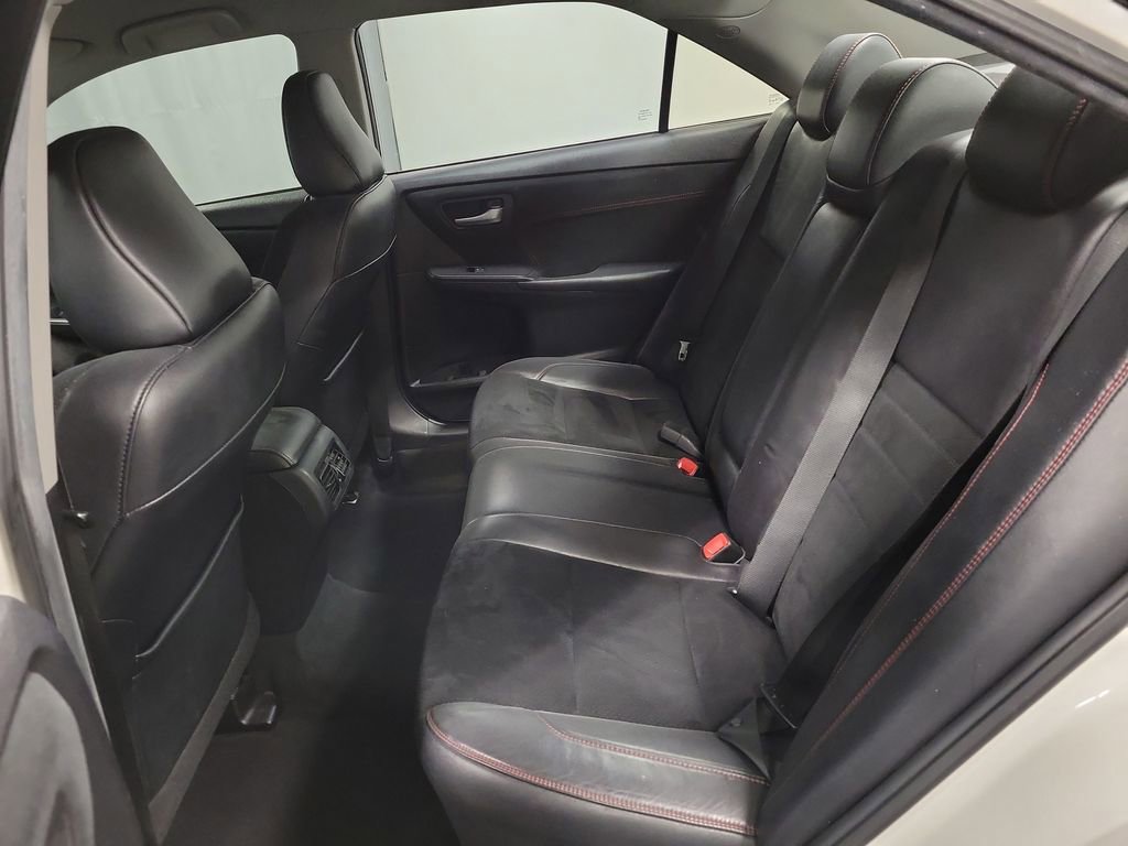 Used 2015 Toyota Camry XSE image 22
