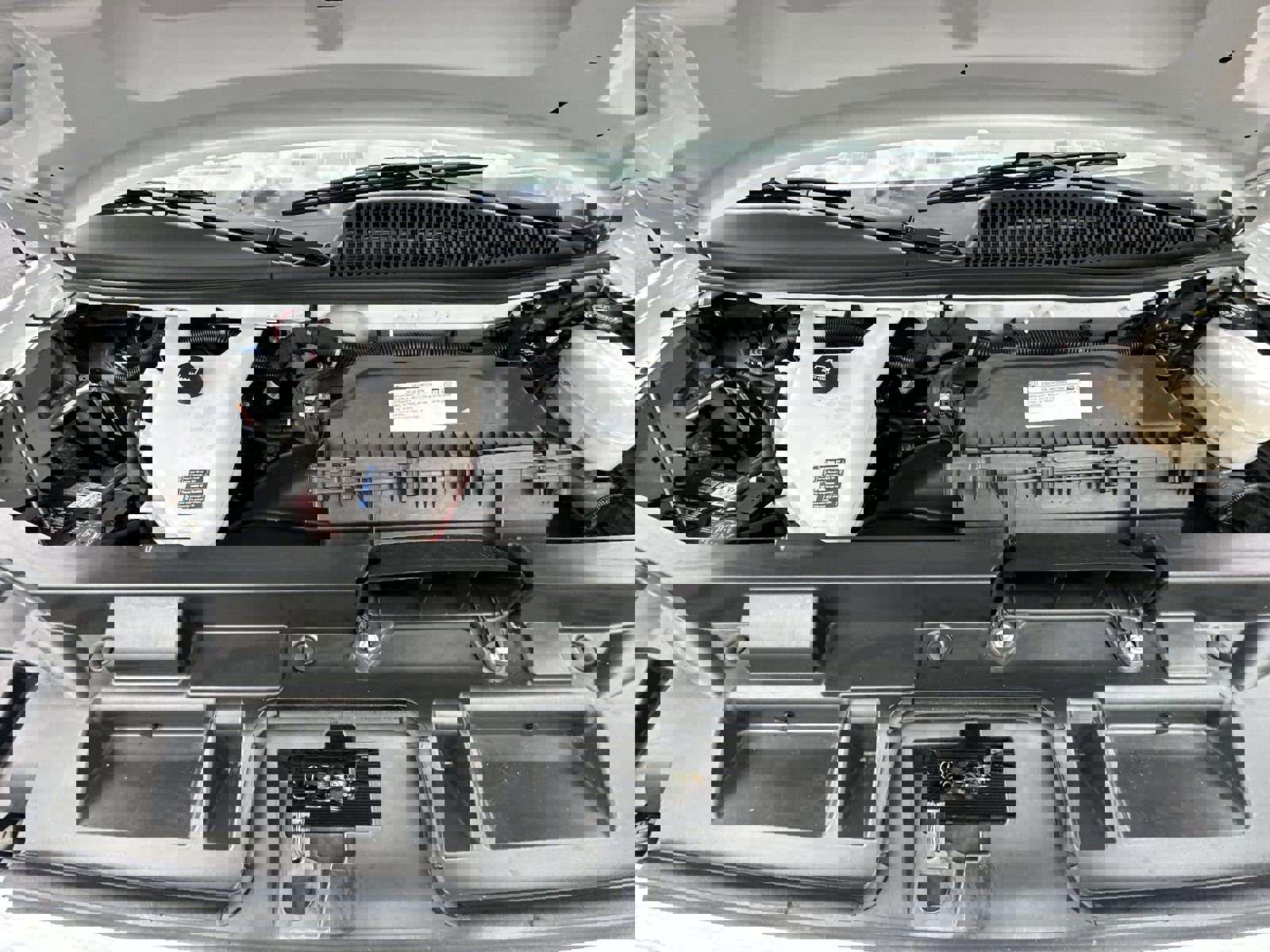 Certified 2024 GMC Savana 2500 w/ Driver Convenience Package image 33