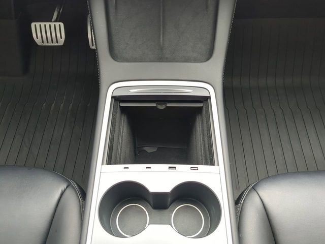 Used 2022 Tesla Model Y Performance image 25