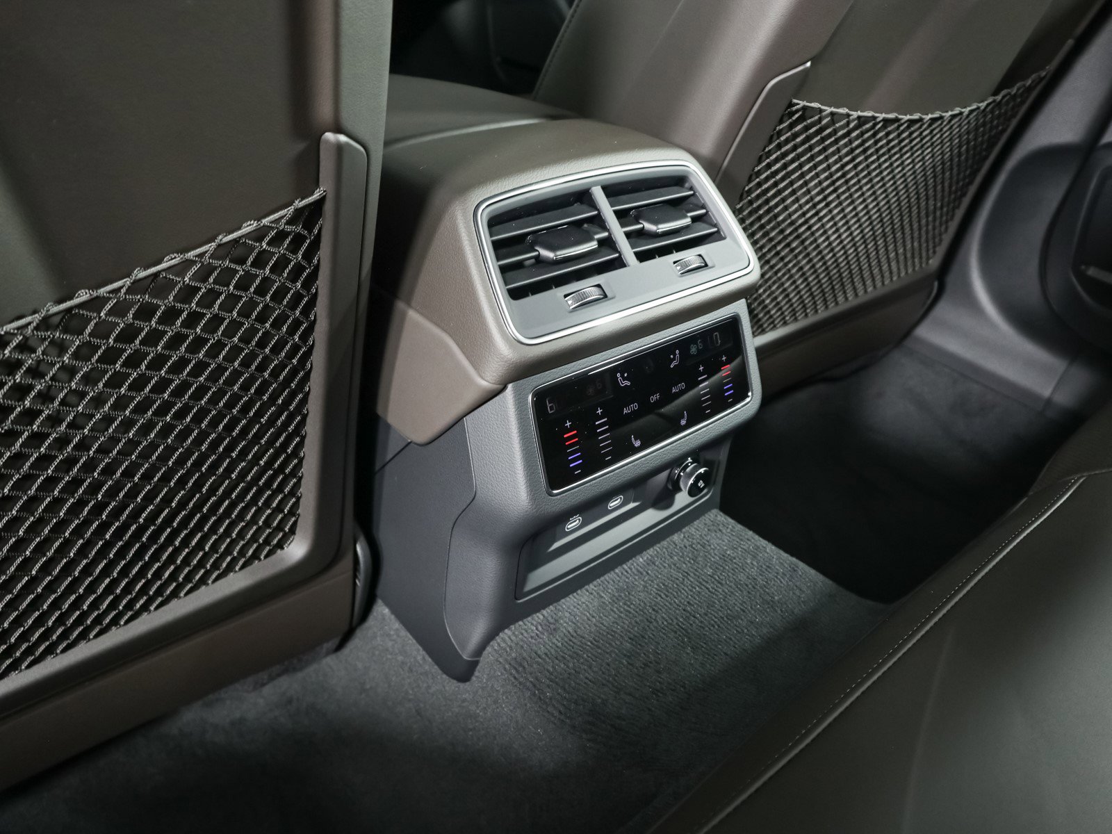 New 2025 Audi A6 3.0T Prestige image 28