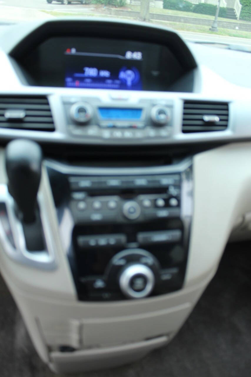 Used 2012 Honda Odyssey EX-L image 18