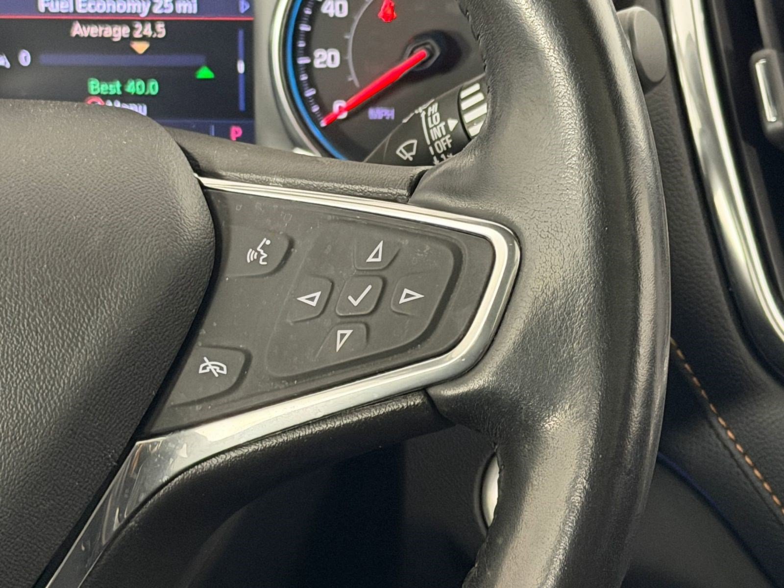 Used 2020 Chevrolet Equinox Premier FWD image 16
