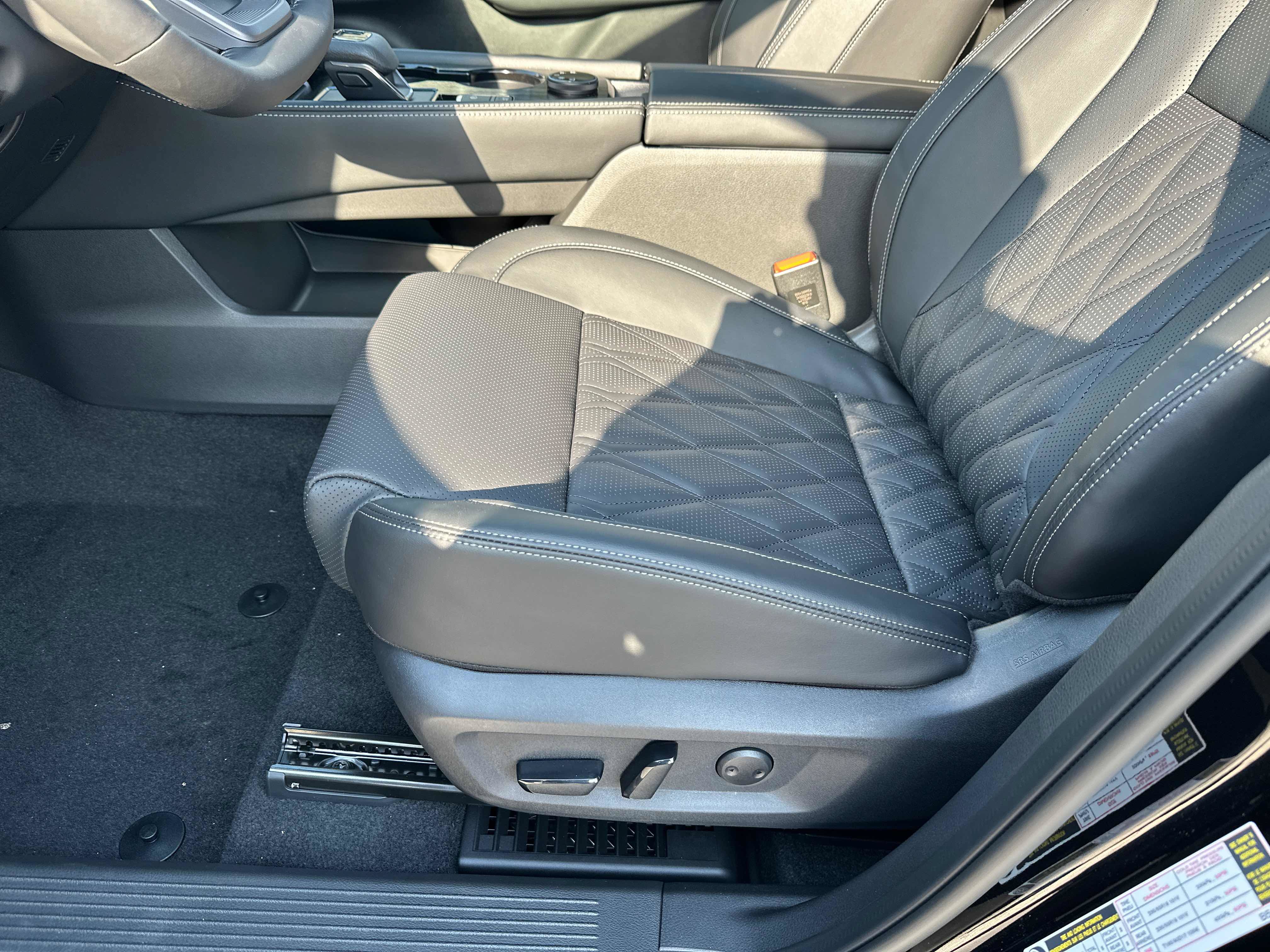 New 2026 Nissan Rogue Platinum AWD/4WD image 24