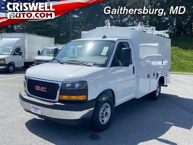 New 2024 GMC Savana 3500 w/ Power Convenience Package