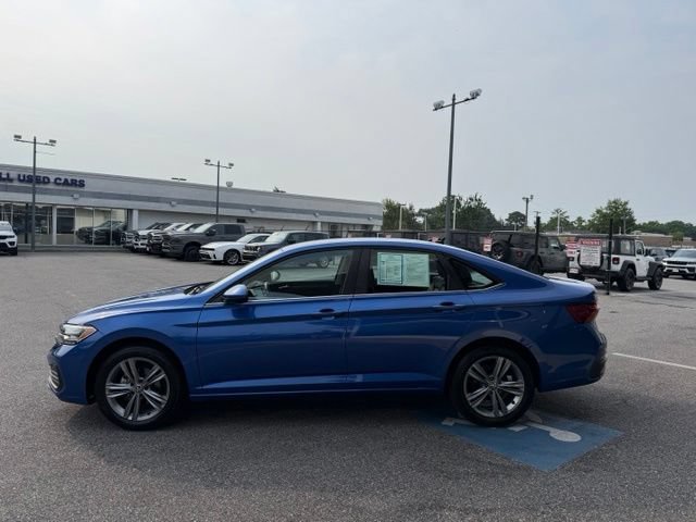 Used 2024 Volkswagen Jetta SE FWD image 8