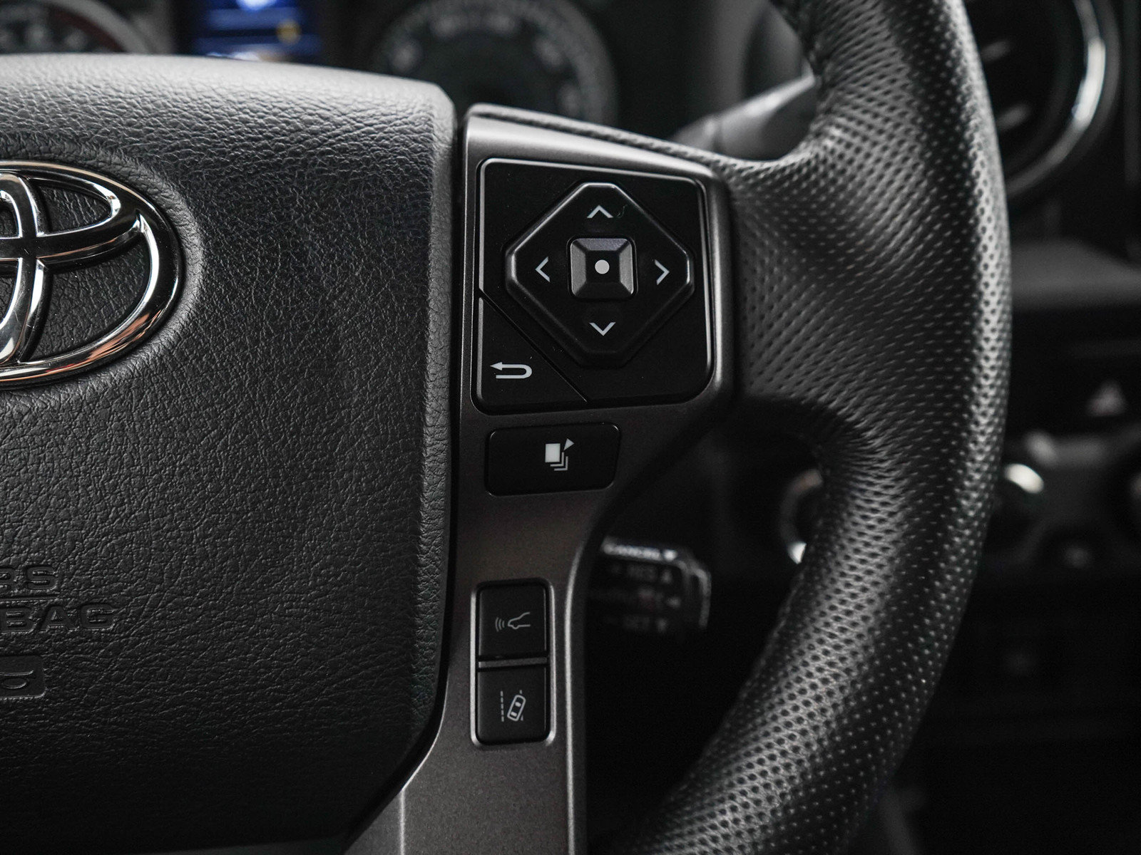 Used 2023 Toyota Tacoma TRD Off-Road AWD/4WD image 25