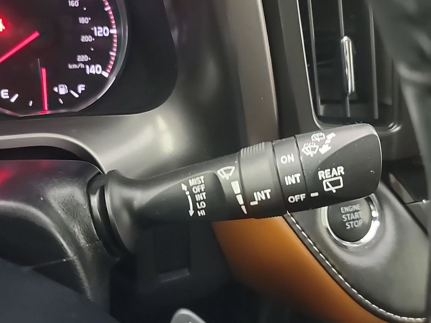 Used 2018 Toyota RAV4 SE w/ Power Extra Value Package image 29