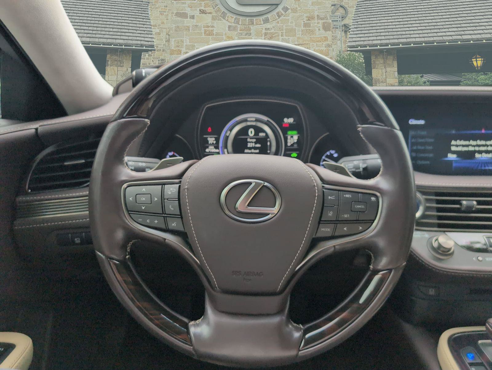 Used 2019 Lexus LS 500h RWD image 9