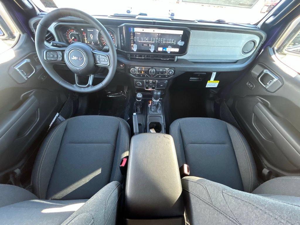 New 2026 Jeep Gladiator Sport AWD/4WD image 3