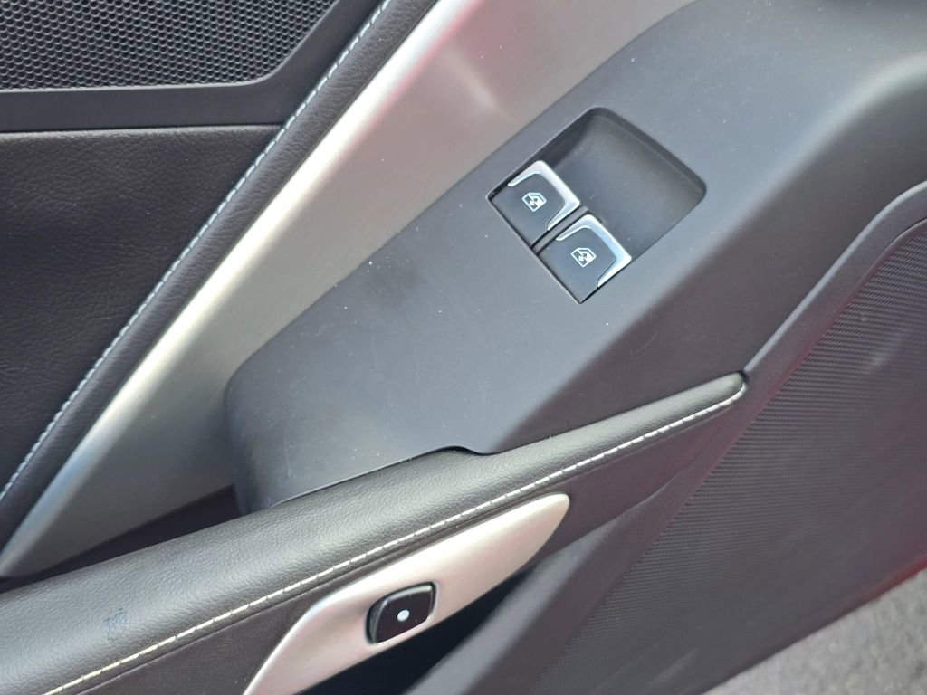 Used 2015 Chevrolet Corvette Stingray Coupe image 18