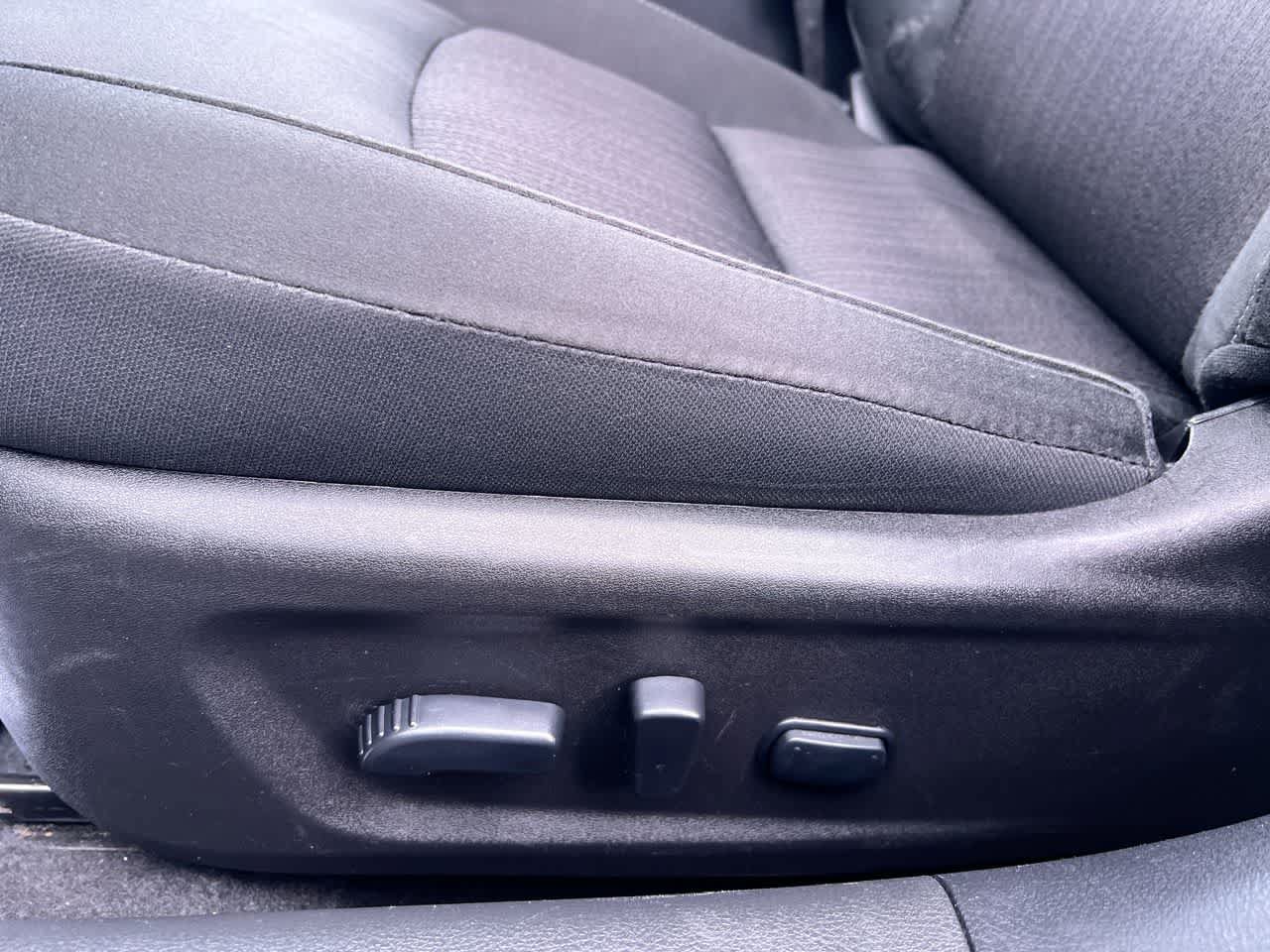 Used 2024 Nissan Altima 2.5 SV w/ SV Premium Package FWD image 12