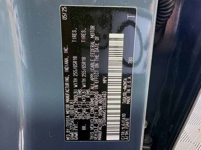 Certified 2025 Toyota Grand Highlander FWD image 33