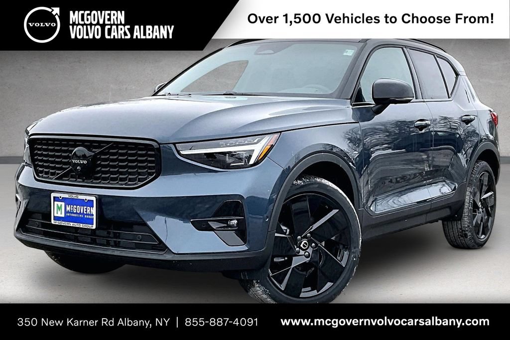 New 2026 Volvo XC40 B5 Ultra w/ Protection Package Premier