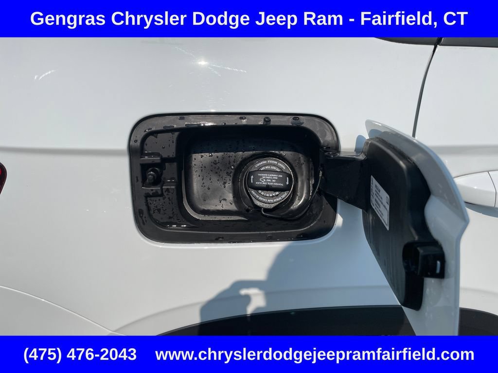 Used 2024 Volkswagen Taos S AWD/4WD image 27