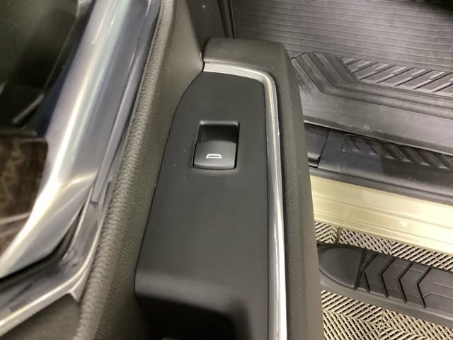 Used 2022 Chevrolet Silverado 1500 LT Trail Boss w/ LT Trail Boss Premium Package image 32