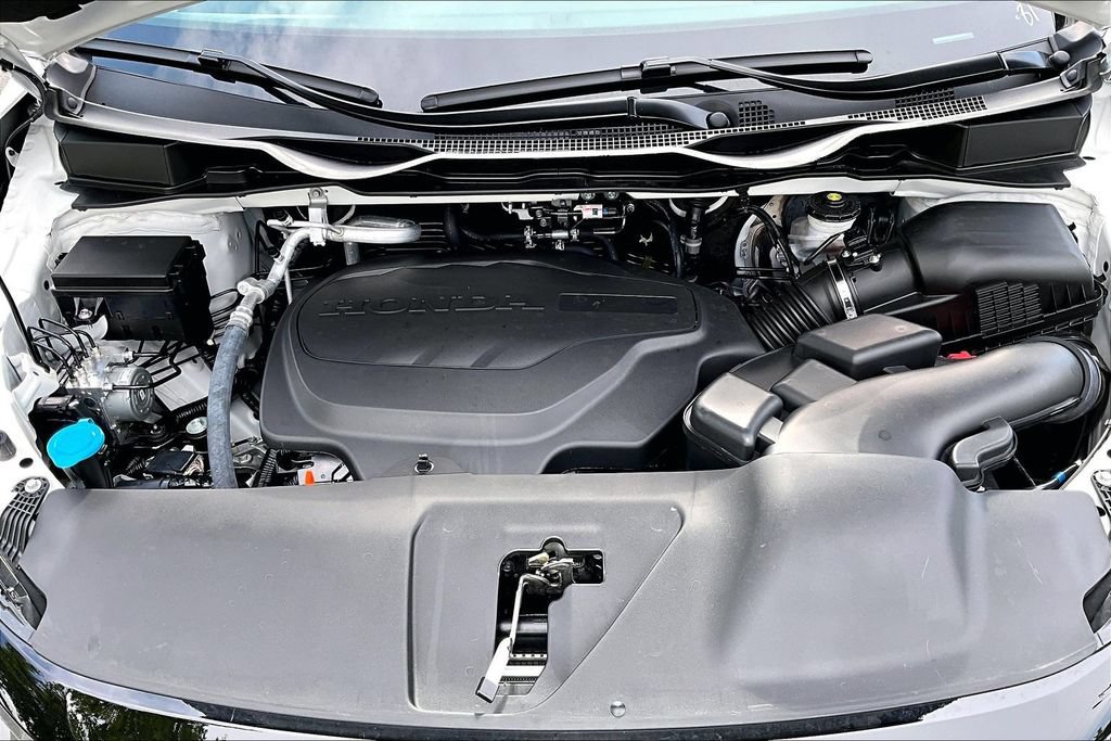 Used 2025 Honda Odyssey Elite image 24