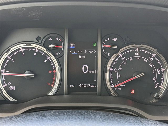 Used 2022 Toyota 4Runner TRD Off-Road image 23