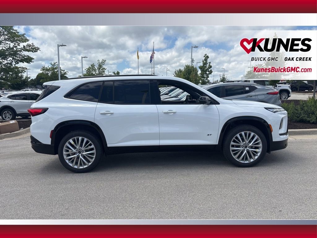 New 2026 Buick Enclave Sport Touring w/ LPO, Floor Liner Package image 4