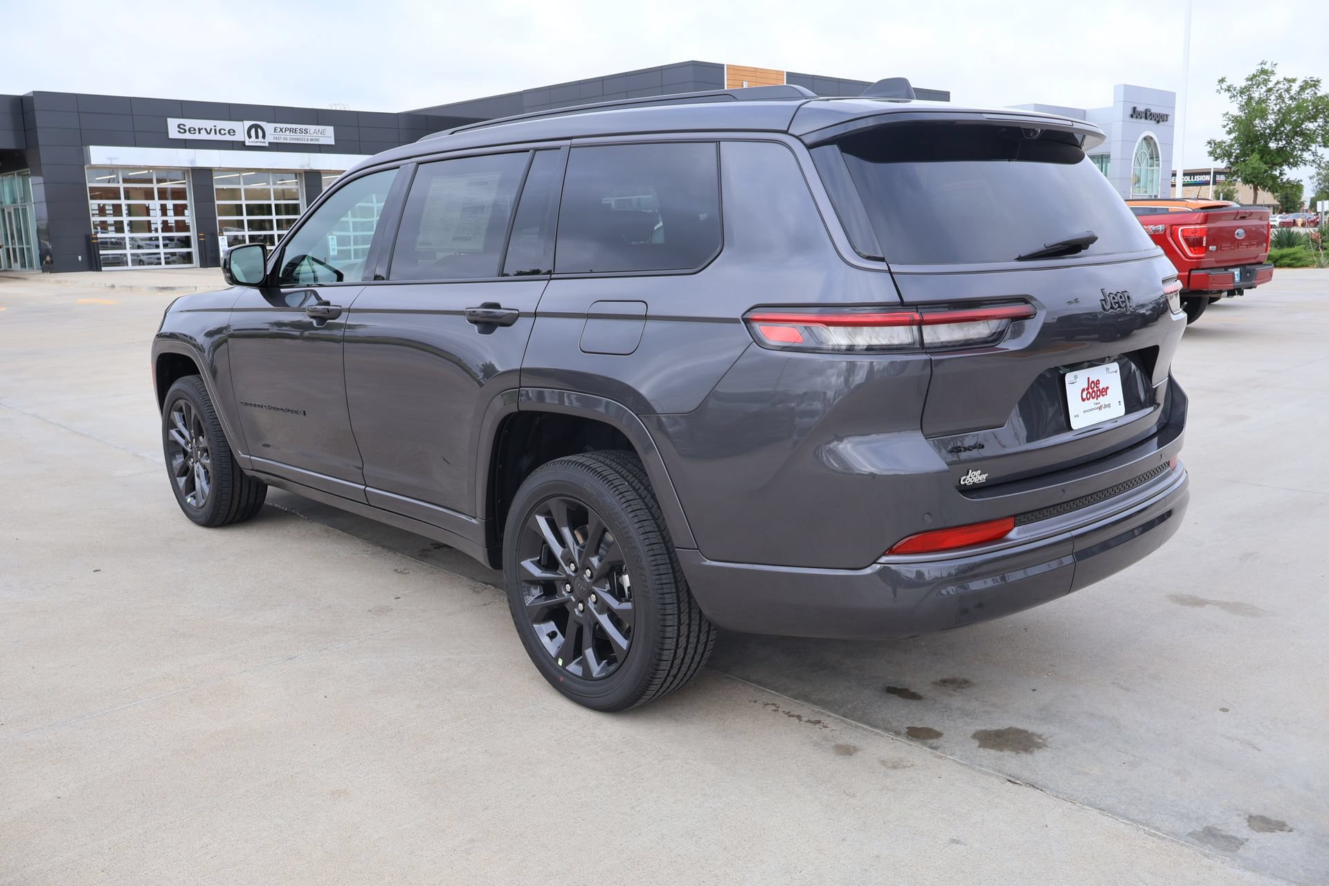 New 2026 Jeep Grand Cherokee L Limited AWD/4WD image 24
