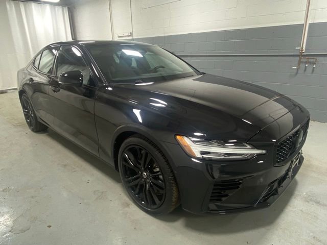 Used 2025 Volvo S60 T8 Ultra image 4