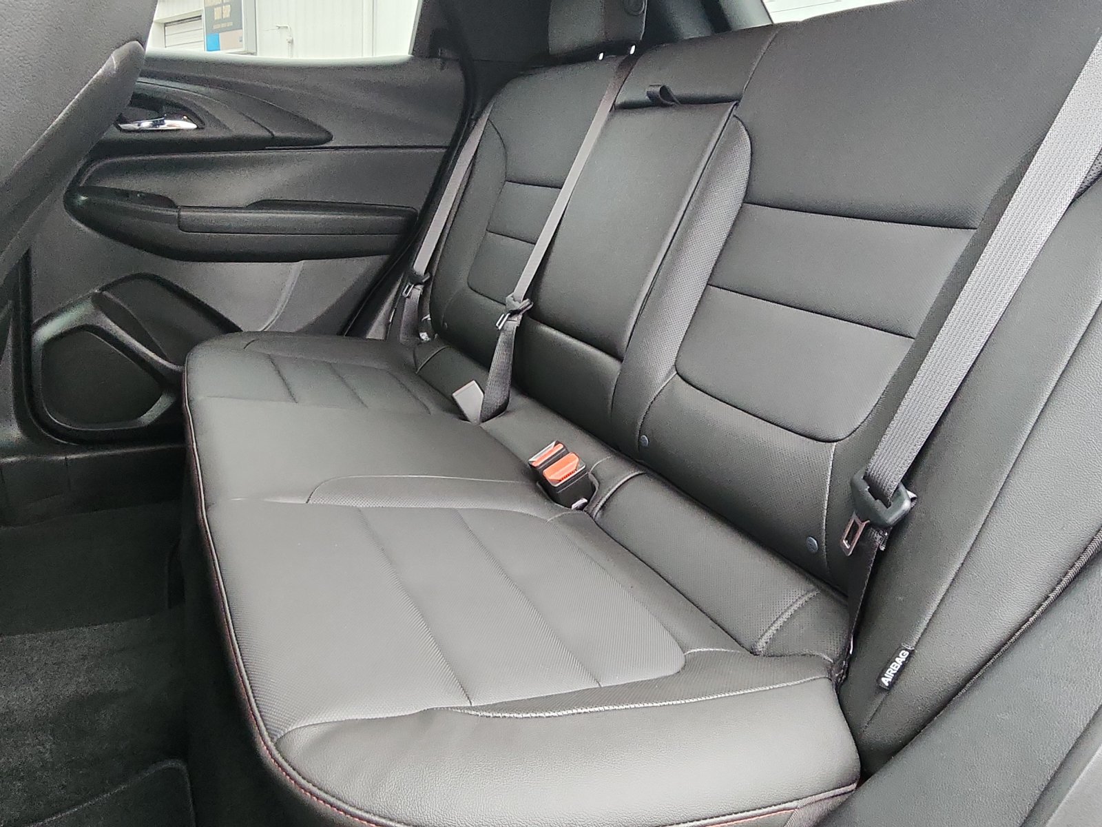 Used 2025 Chevrolet TrailBlazer RS w/ Convenience Package AWD/4WD image 22