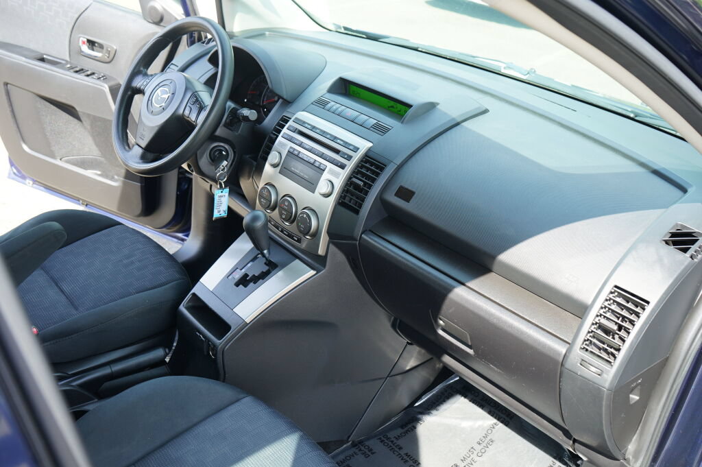 Used 2009 MAZDA MAZDA5 Sport FWD image 17