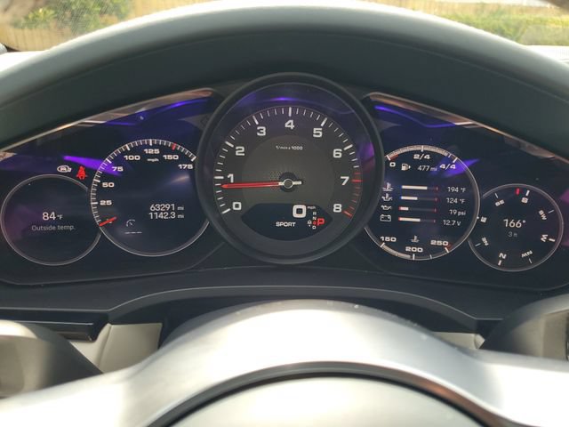Used 2022 Porsche Cayenne Platinum Edition AWD/4WD image 26