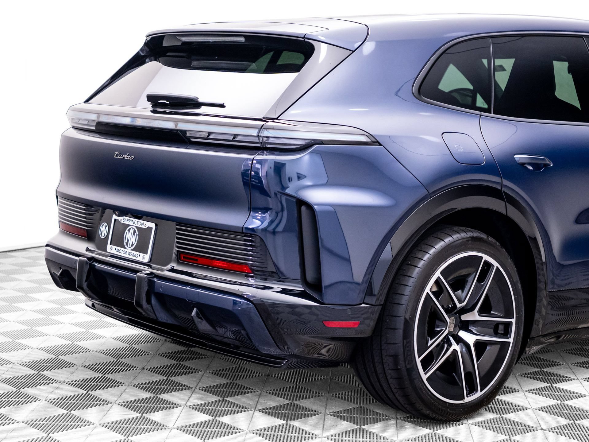 New 2026 Porsche Cayenne Turbo AWD/4WD image 38