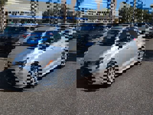 Used 2022 Toyota Corolla LE image 4