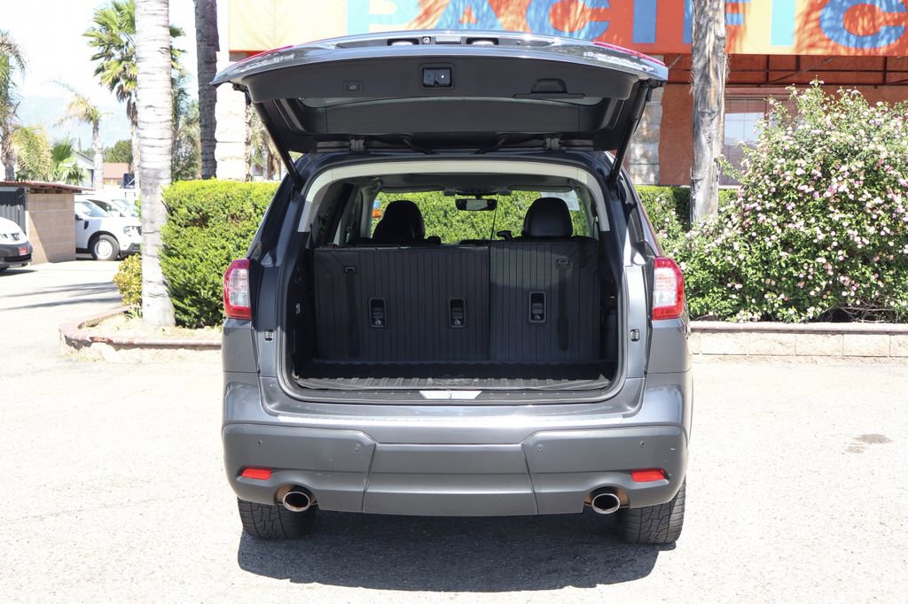 Used 2019 Subaru Ascent Limited image 9