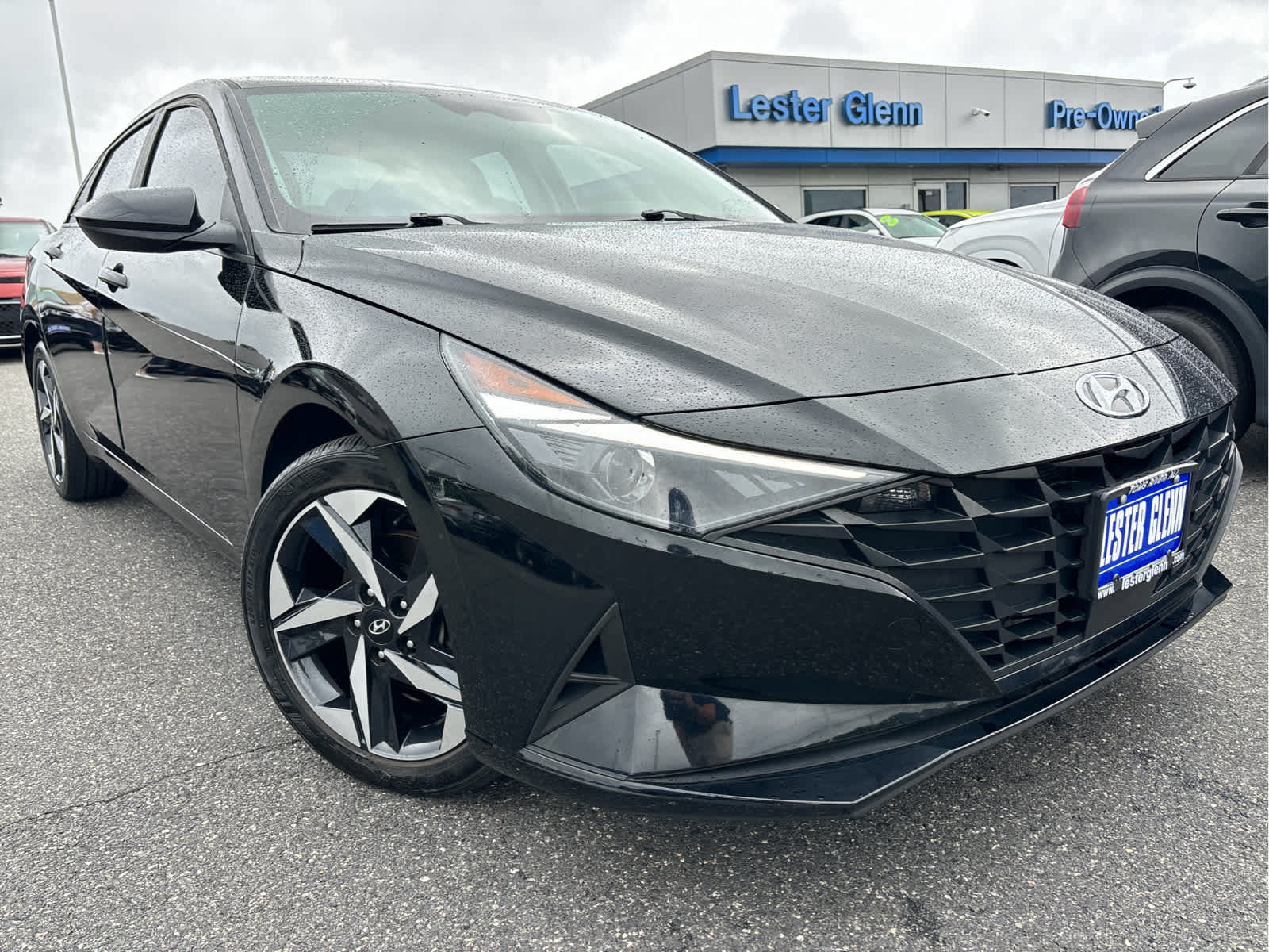 Used 2023 Hyundai Elantra SEL w/ Convenience Package FWD image 2