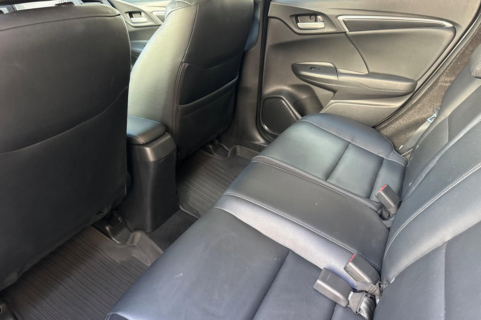 Used 2018 Honda Fit EX-L image 9
