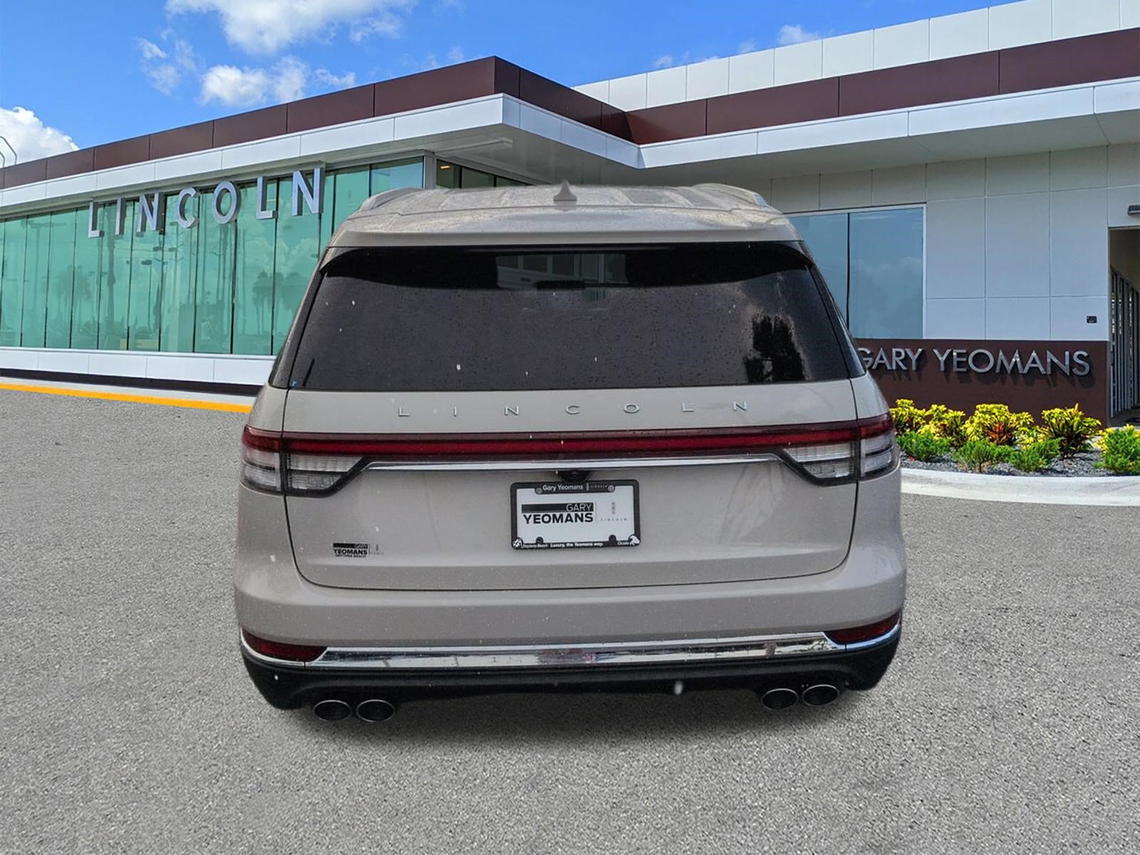 Certified 2020 Lincoln Aviator Reserve w/ Elements Package Plus AWD/4WD image 5