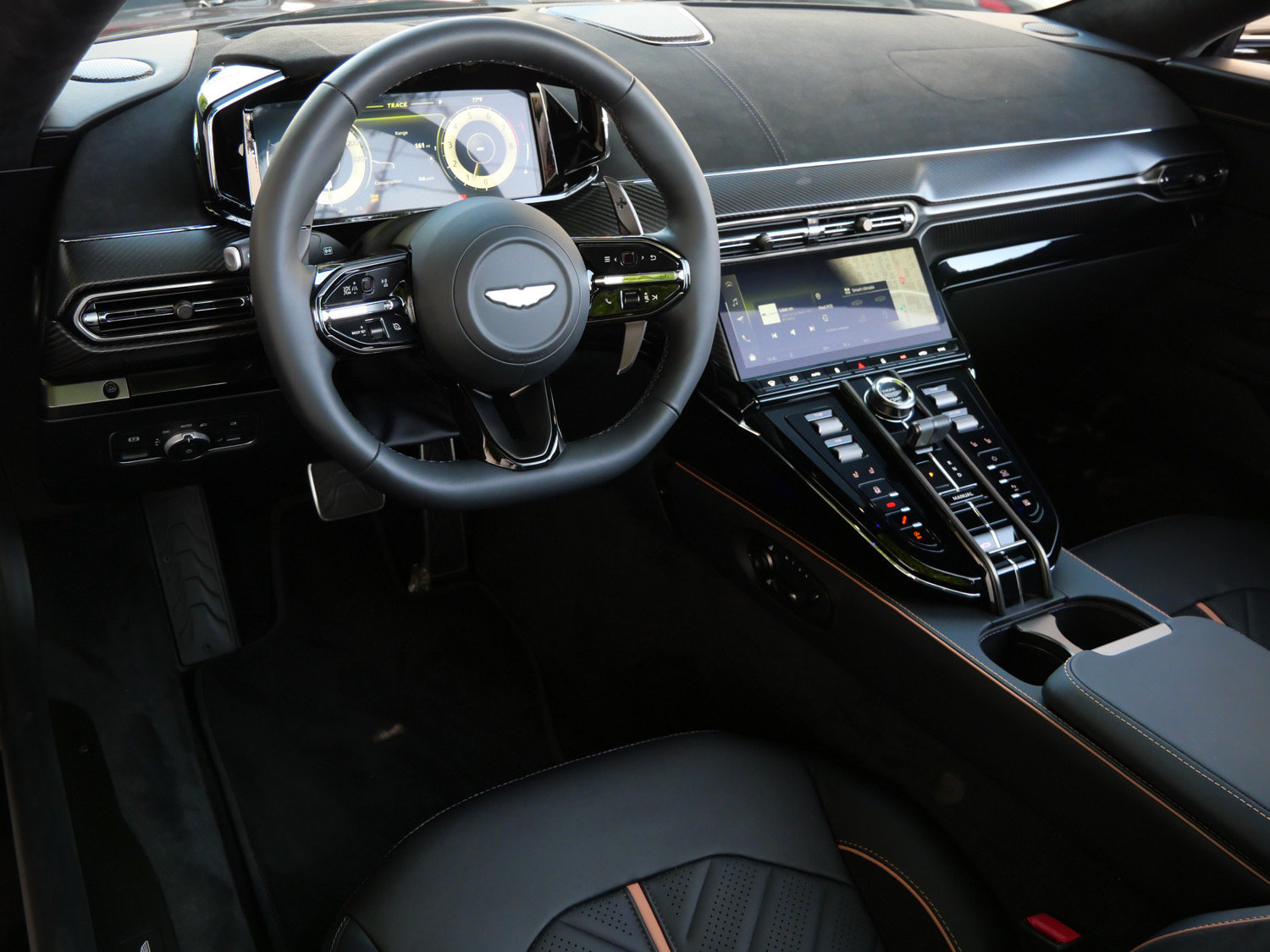 New 2026 Aston Martin V8 Vantage S RWD image 3